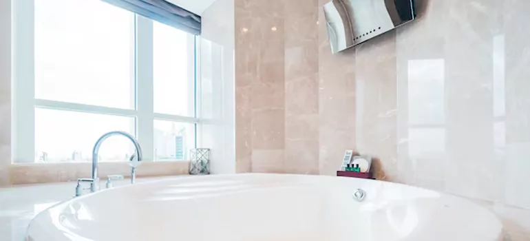 Bathroom Window Coverings in Bradenton, FL