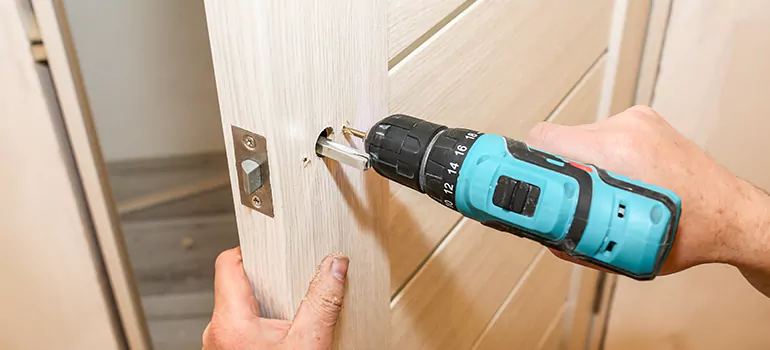 Old Door Knob Repair in Bradenton, FL