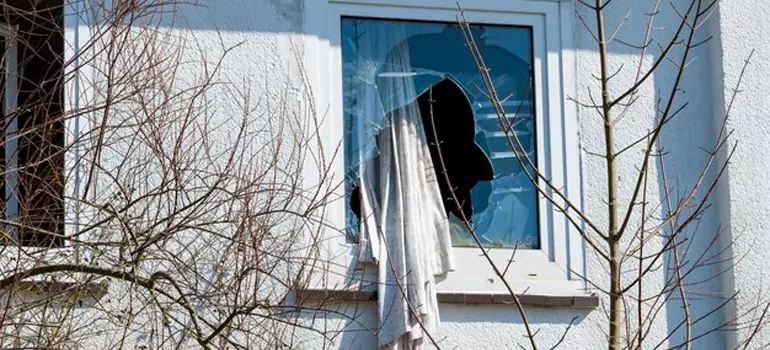 Storm Window Installation Contractors in Bradenton, FL