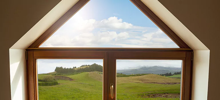 Trapezoid Window Maintenance in Bradenton, FL